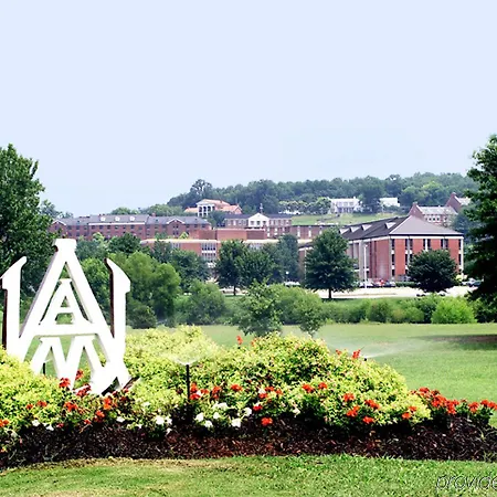 Best Western Plus Madison-Huntsville Hotel 